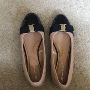 Anne Klein IFlex Gianna Tan and Black Quilted Flats
w/Gold Metal Detailing-8.5